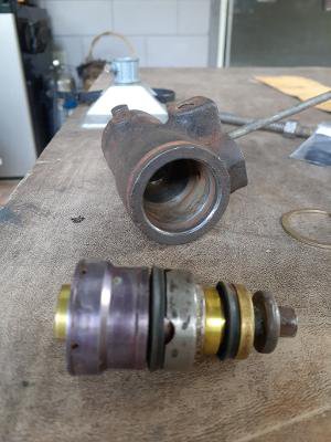 prop valve.jpg