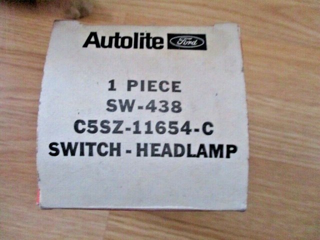 Headlight Switch C5SZ11654C.jpg
