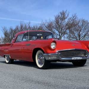 1957 Ford Thunderbird Front Corner view