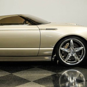 2002 Chip Foose Ford Thunderbird- Speedbird