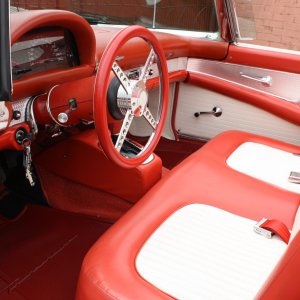 1956 Ford Thunderbird Retromod