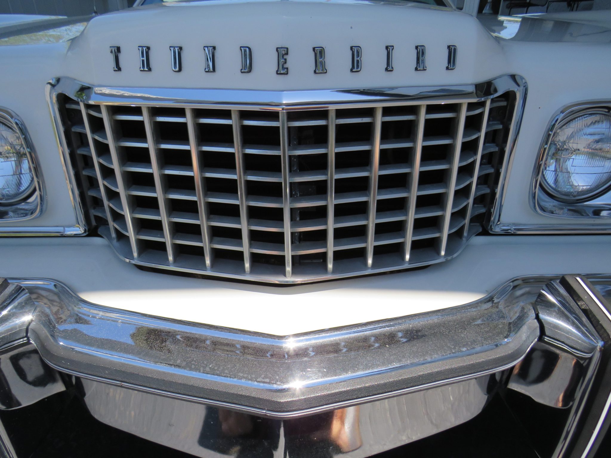 1975 Ford Thunderbird